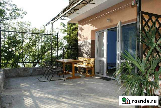 2-комнатная квартира, 40 м², 1/3 эт. в аренду посуточно в Алупке Алупка - изображение 1