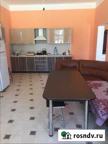 Дом 120 м² на участке 3 сот. в аренду посуточно в Махачкале Махачкала - изображение 1