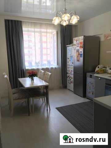 2-комнатная квартира, 68 м², 5/10 эт. в аренду на длительный срок в Свердловском Свердловский - изображение 1