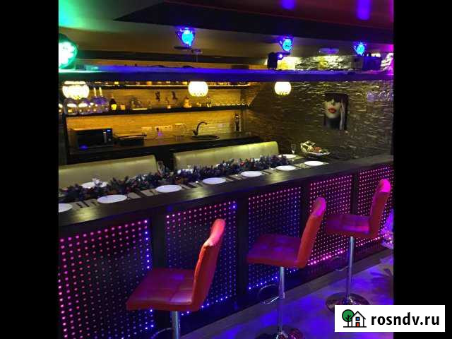 Коттедж 450 м² на участке 10 сот. в аренду посуточно в Омске Омск - изображение 1