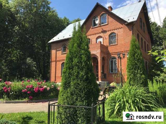 Коттедж 400 м² на участке 30 сот. в аренду посуточно в Троицком Московской области Троицкое - изображение 1