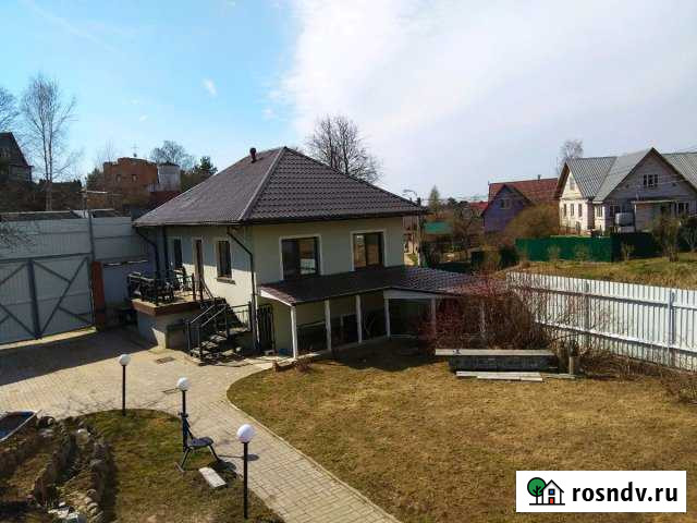 Дом 90 м² на участке 8 сот. в аренду посуточно в Янино-1 Янино-1 - изображение 1