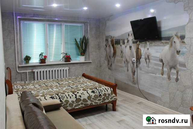 2-комнатная квартира, 46 м², 1/5 эт. в аренду посуточно в Нефтеюганске Нефтеюганск - изображение 1