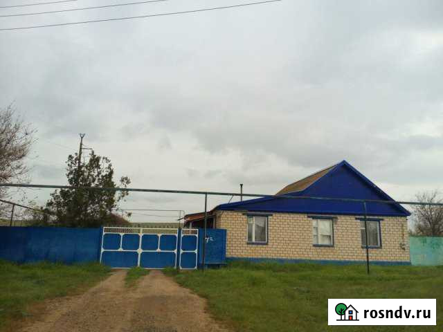 Дом 100 м² на участке 10 сот. на продажу в Троицком Республики Калмыкия Троицкое - изображение 1