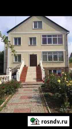 Комната 40 м² в 9-ком. кв., 1/3 эт. в аренду посуточно в Симферополе Симферополь