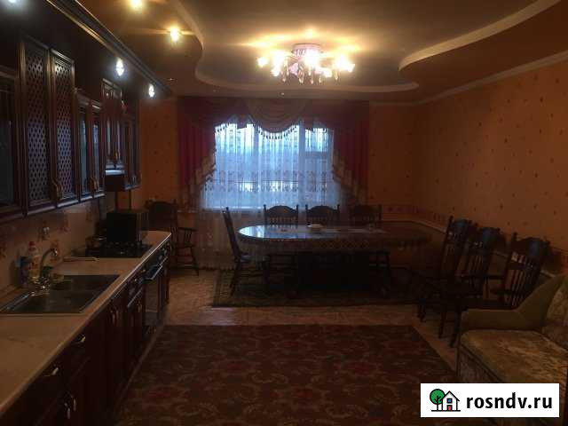 Дом 210 м² на участке 20 сот. в аренду на длительный срок в Кореновске Кореновск - изображение 1