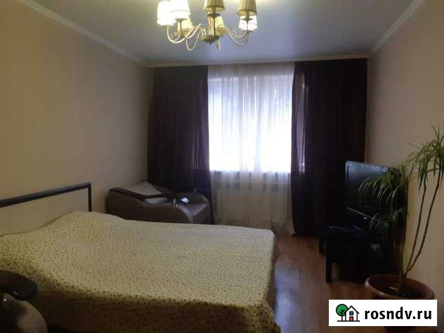 1-комнатная квартира, 35 м², 1/4 эт. в аренду посуточно в Новошахтинске Новошахтинск - изображение 1