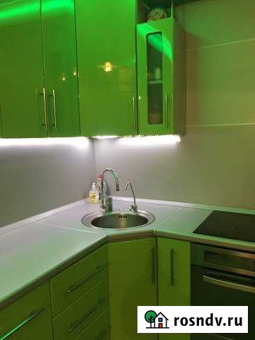 1-комнатная квартира, 33 м², 3/5 эт. в аренду посуточно в Чапаевске Чапаевск - изображение 1