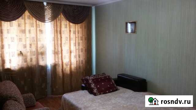 1-комнатная квартира, 31 м², 2/5 эт. в аренду посуточно в Междуреченске Кемеровской области Междуреченск - изображение 1