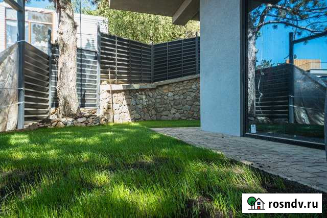 Таунхаус 172.2 м² на участке 1.2 сот. на продажу в Ялте Ялта - изображение 1