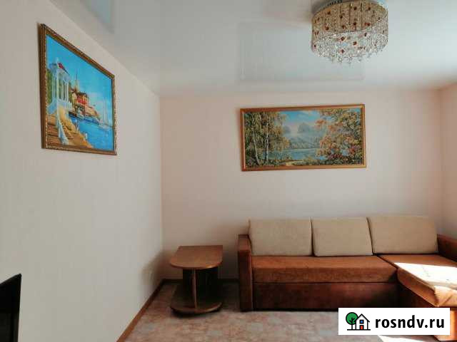 2-комнатная квартира, 52 м², 1/6 эт. в аренду посуточно в Волжском Самарской области Волжский - изображение 1