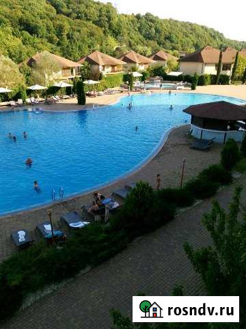 3-комнатная квартира, 97 м², 3/4 эт. в аренду посуточно в Новомихайловском кп Новомихайловский кп - изображение 1