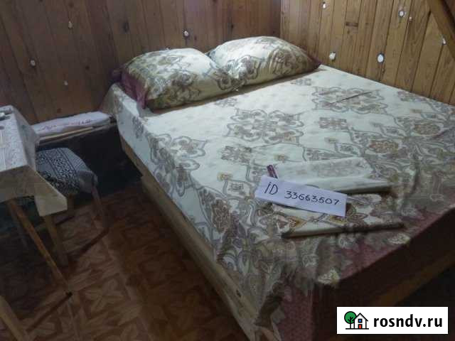 Дом 30 м² на участке 1 сот. в аренду посуточно в Супсехе Супсех - изображение 1