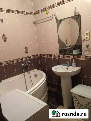 2-комнатная квартира, 42 м², 3/5 эт. в аренду на длительный срок в Таганроге Таганрог - изображение 1