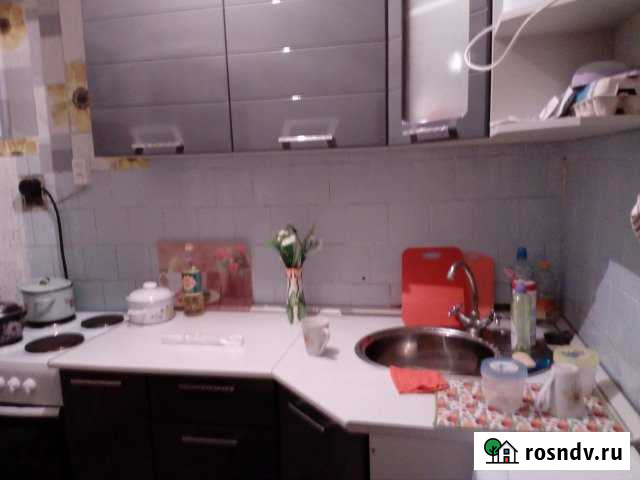 Комната 15 м² в 2-ком. кв., 1/5 эт. в аренду на длительный срок в Среднеуральске Среднеуральск - изображение 1