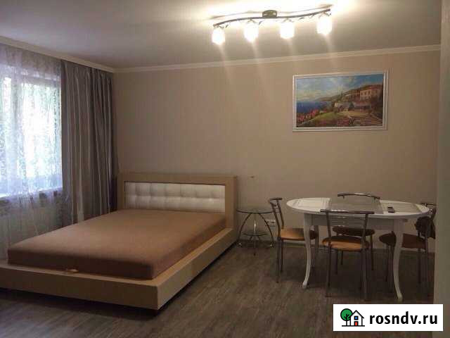 3-комнатная квартира, 50 м², 1/4 эт. в аренду посуточно в Гаспре Гаспра - изображение 1