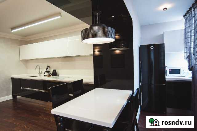 4-комнатная квартира, 136 м², 6/9 эт. в аренду на длительный срок в Астрахани Астрахань - изображение 1