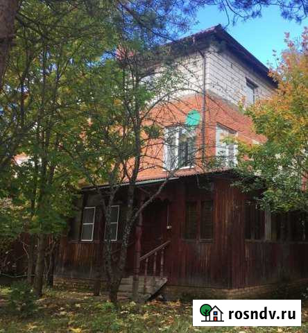 Таунхаус 120 м² на участке 4 сот. в аренду на длительный срок в Менделеево Московской области Менделеево - изображение 1