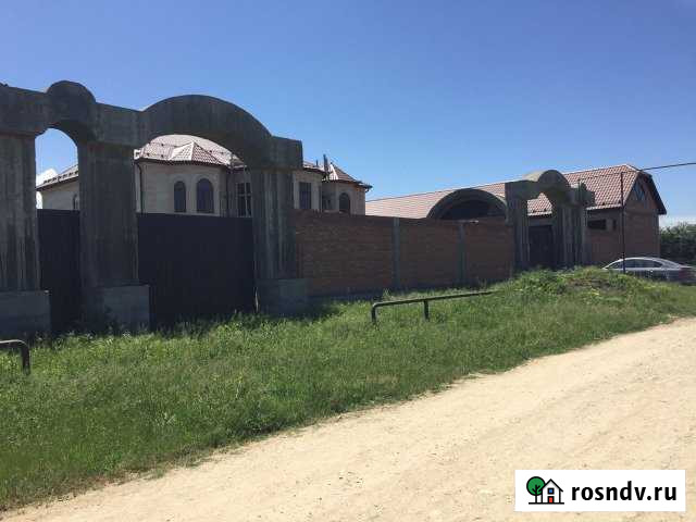 Дом 1050 м² на участке 20 сот. на продажу в Урус-Мартане Урус-Мартан - изображение 1