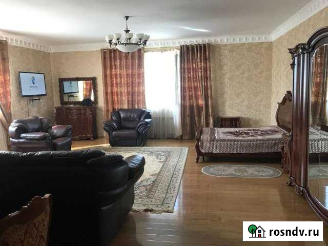 3-комнатная квартира, 200 м², 2/2 эт. в аренду посуточно в Нальчике Нальчик - изображение 1