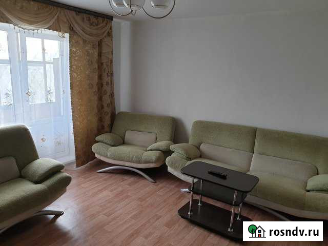 2-комнатная квартира, 52 м², 1/5 эт. в аренду посуточно в Березовском Кемеровской области Березовский - изображение 1