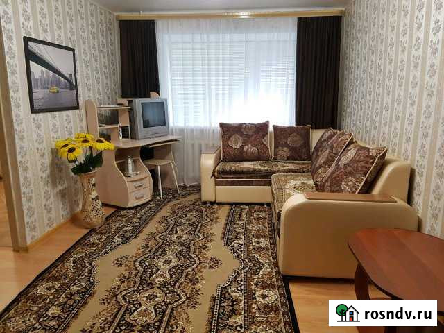 1-комнатная квартира, 40 м², 1/4 эт. в аренду посуточно в Мичуринске Мичуринск - изображение 1