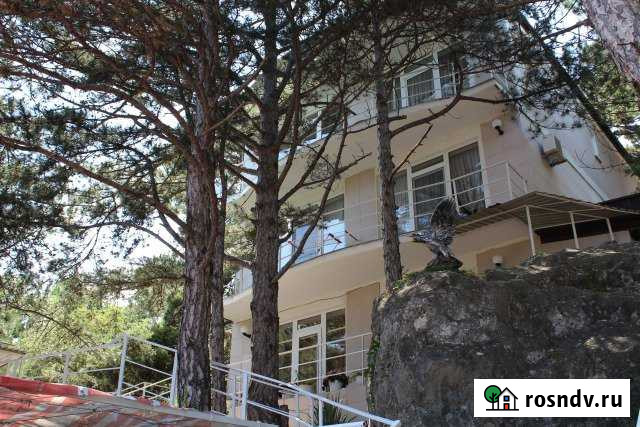 Дом 188 м² на участке 10 сот. на продажу в Гаспре Гаспра - изображение 1