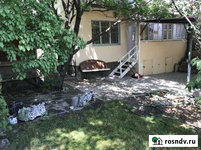 4-комнатная квартира, 79 м², 1/5 эт. на продажу в Белогорске Республики Крым Белогорск - изображение 1