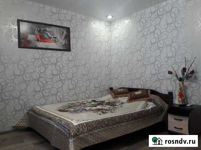 Коттедж 30 м² на участке 5 сот. в аренду посуточно в Евпатории Евпатория - изображение 1