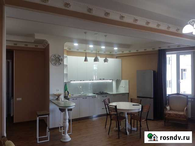 3-комнатная квартира, 100 м², 6/9 эт. в аренду посуточно в Тарском Тарское - изображение 1