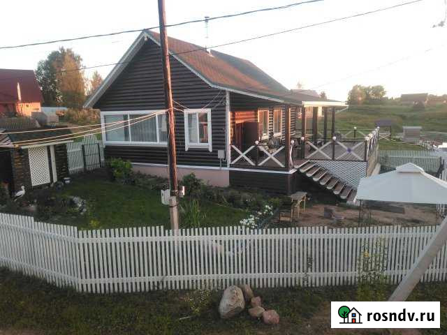 Коттедж 174 м² на участке 7 сот. в аренду посуточно в Осташкове Осташков - изображение 1