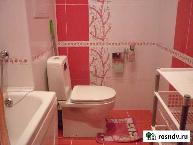 2-комнатная квартира, 40 м², 3/9 эт. в аренду посуточно в Камышине Камышин - изображение 1