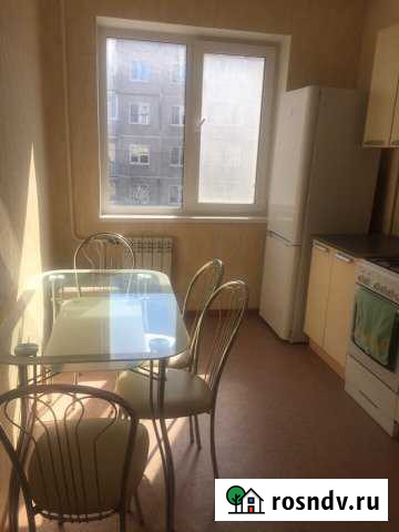 1-комнатная квартира, 37 м², 3/5 эт. в аренду на длительный срок в Соликамске Соликамск - изображение 1