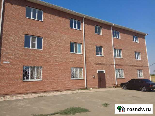 Таунхаус 900 м² на участке 20 сот. в аренду на длительный срок в Сальске Сальск - изображение 1