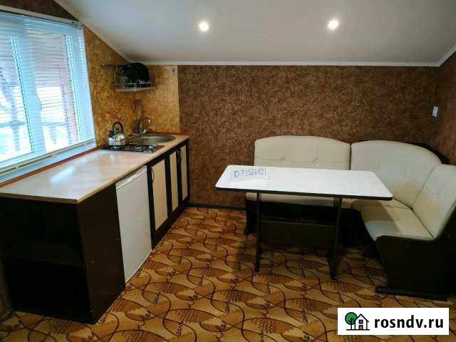 Коттедж 40 м² на участке 10 сот. в аренду посуточно в Алуште Алушта - изображение 1