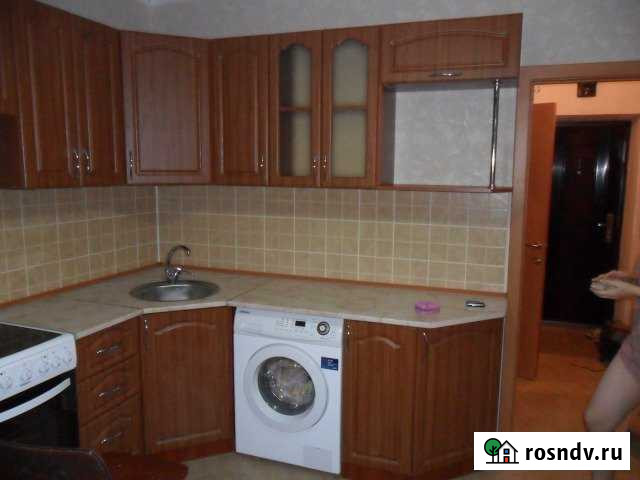 1-комнатная квартира, 36 м², 4/5 эт. в аренду на длительный срок в Шахтах Шахты - изображение 1