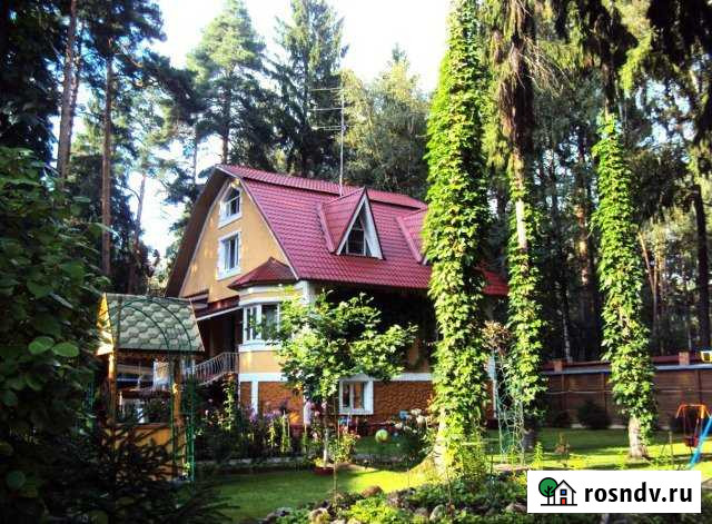 Коттедж 350 м² на участке 15 сот. в аренду на длительный срок в Быково Московской области Быково - изображение 1