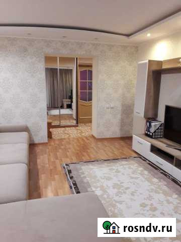 2-комнатная квартира, 65 м², 3/5 эт. в аренду на длительный срок в Рефтинском Рефтинский - изображение 1