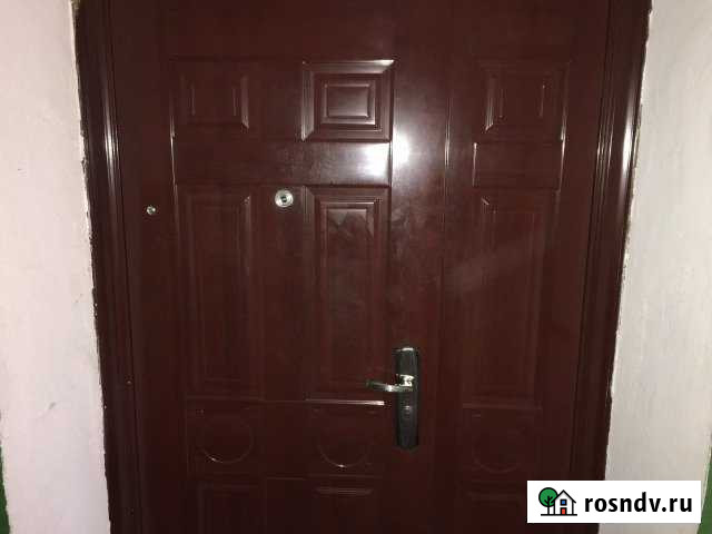 4-комнатная квартира, 81 м², 2/2 эт. в аренду на длительный срок в Симферополе Симферополь - изображение 1