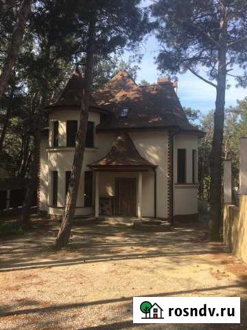 Коттедж 180 м² на участке 9.5 сот. на продажу в Геленджике Геленджик - изображение 1