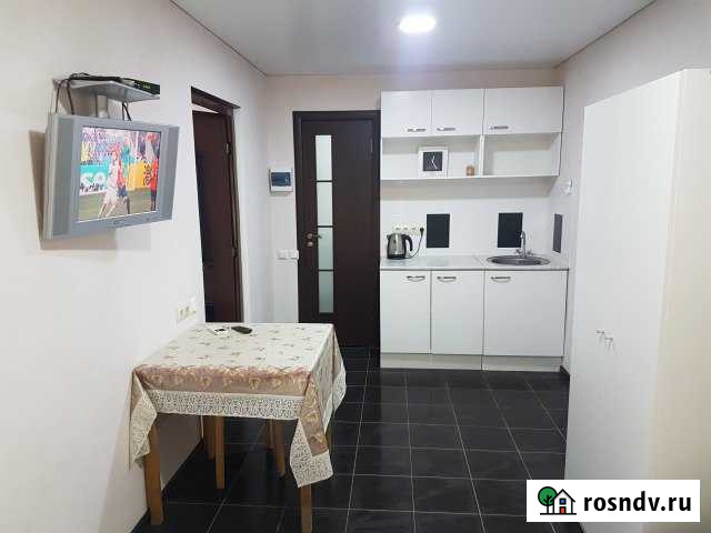 Комната 24 м² в 4-ком. кв., 2/2 эт. в аренду посуточно в Новомихайловском кп Новомихайловский кп - изображение 1