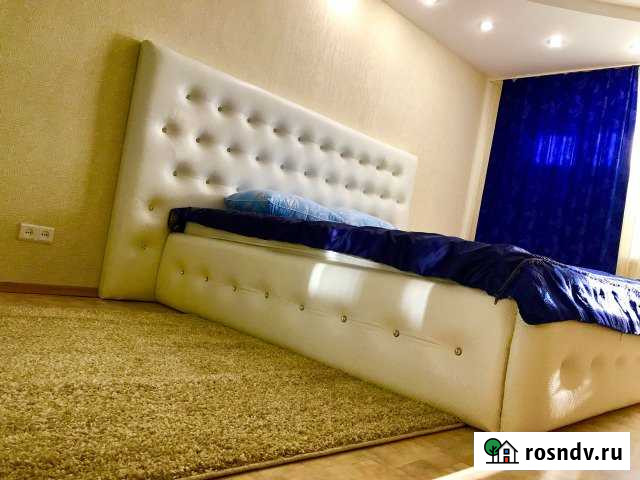 2-комнатная квартира, 50 м², 4/5 эт. в аренду посуточно в Альметьевске Альметьевск - изображение 1