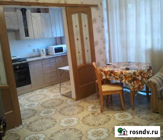 3-комнатная квартира, 88 м², 1/5 эт. в аренду посуточно в Светлогорске Светлогорск - изображение 1