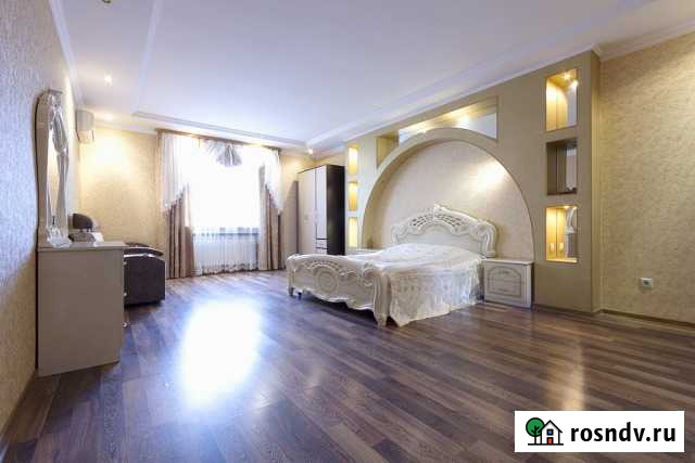 3-комнатная квартира, 110 м², 5/14 эт. в аренду посуточно в Астрахани Астрахань - изображение 1