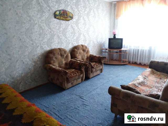 2-комнатная квартира, 46 м², 4/5 эт. в аренду посуточно в Рубцовске Рубцовск - изображение 1