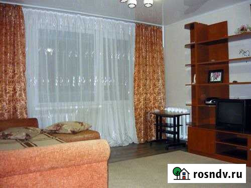 2-комнатная квартира, 44 м², 3/5 эт. в аренду посуточно в Набережных Челнах Набережные Челны - изображение 1