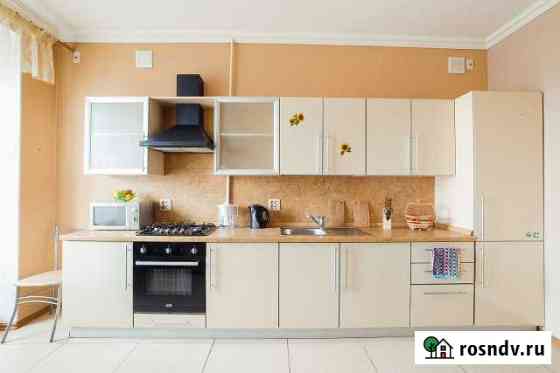 3-комнатная квартира, 90 м², 4/5 эт. в аренду посуточно в Челябинске Челябинск