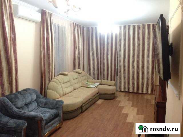 3-комнатная квартира, 70 м², 1/5 эт. в аренду посуточно в Находке Находка - изображение 1