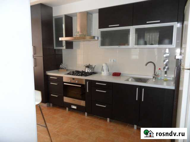 4-комнатная квартира, 130 м², 2/3 эт. в аренду на длительный срок в Пскове Псков - изображение 1