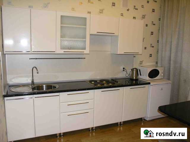 2-комнатная квартира, 72 м², 3/10 эт. в аренду посуточно в Ульяновске Ульяновск - изображение 1